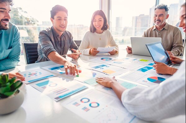 personal assistant in an information meeting