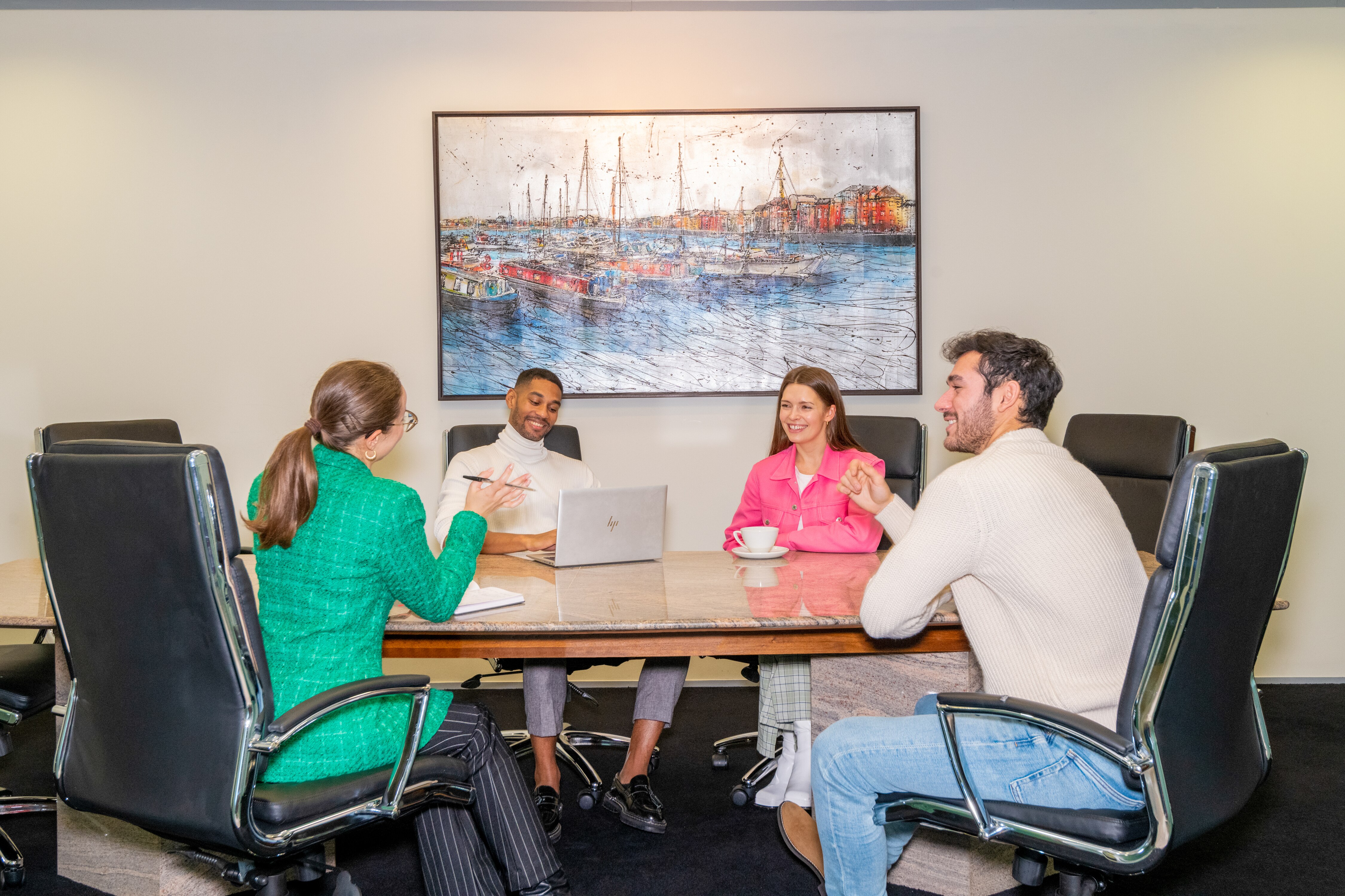 /media/41599/canary-wharf-board-room.jpg