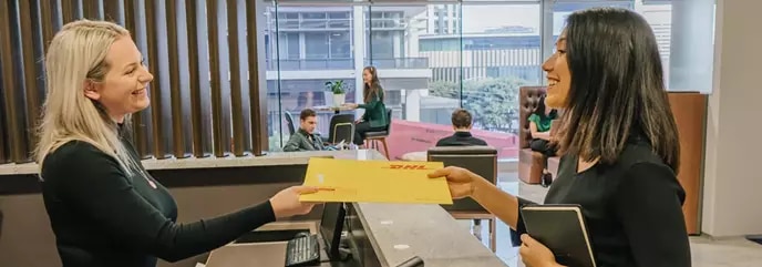 202505-vo-mailforwarding-banner-for-fr.jpg